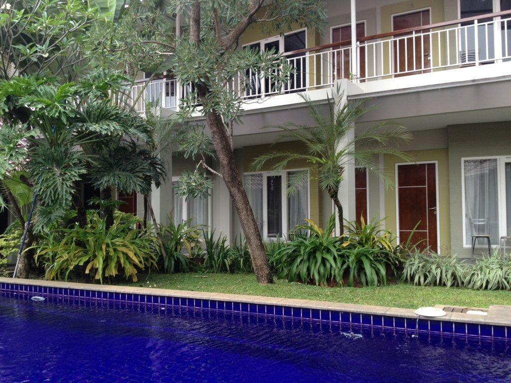 Topaz Guest House Джакарта Екстериор снимка